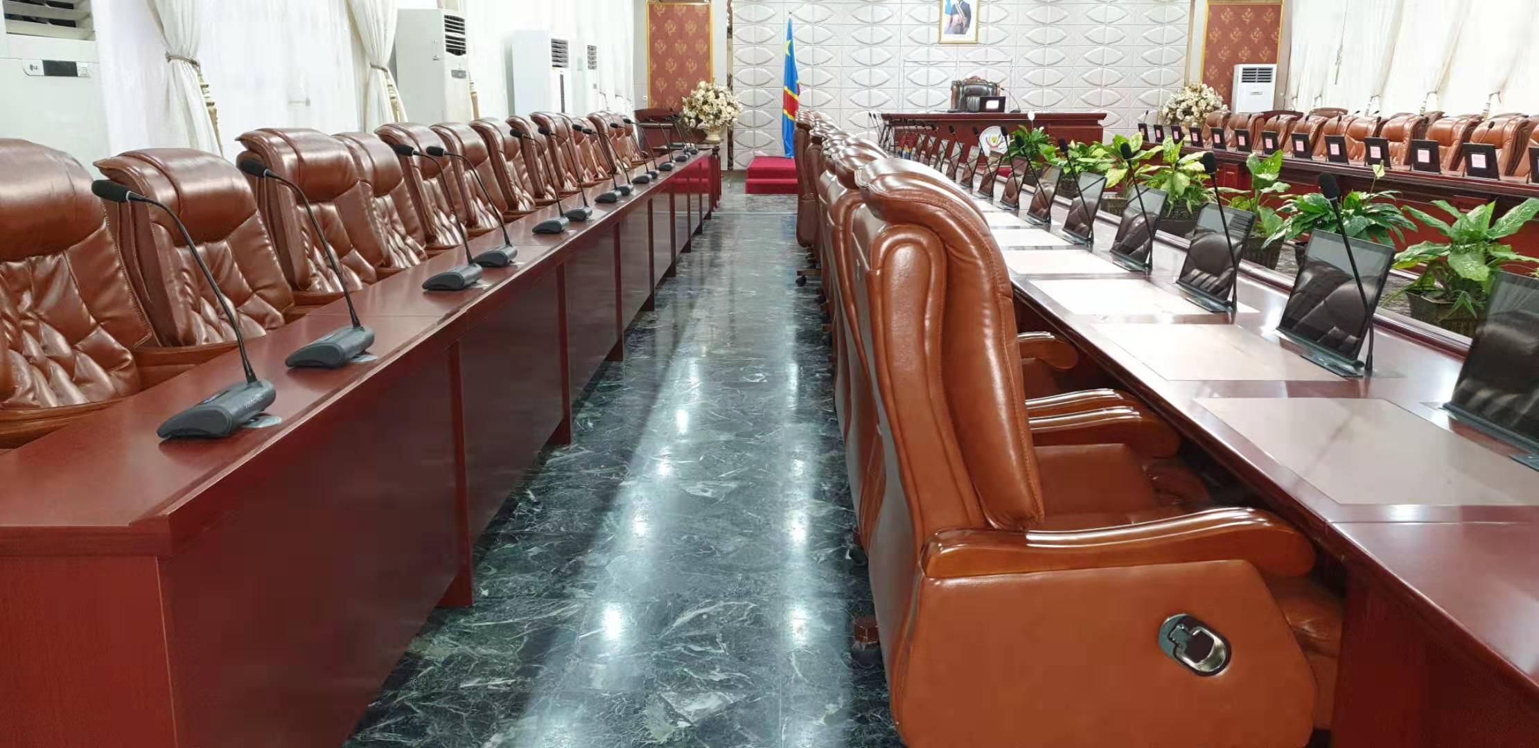 Presidential Conference Room employs Paperless system(图3)